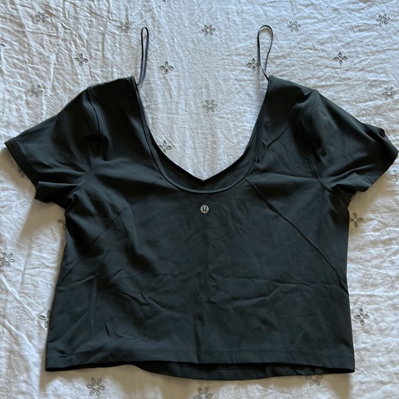 Lulu lemon top. - Picture 2 of 2